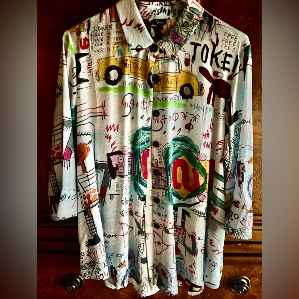 Shana Printed Art button down top with zipper back. Size M
